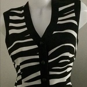 TAIGA PARIS  100% Polyester  Lining Size: 8